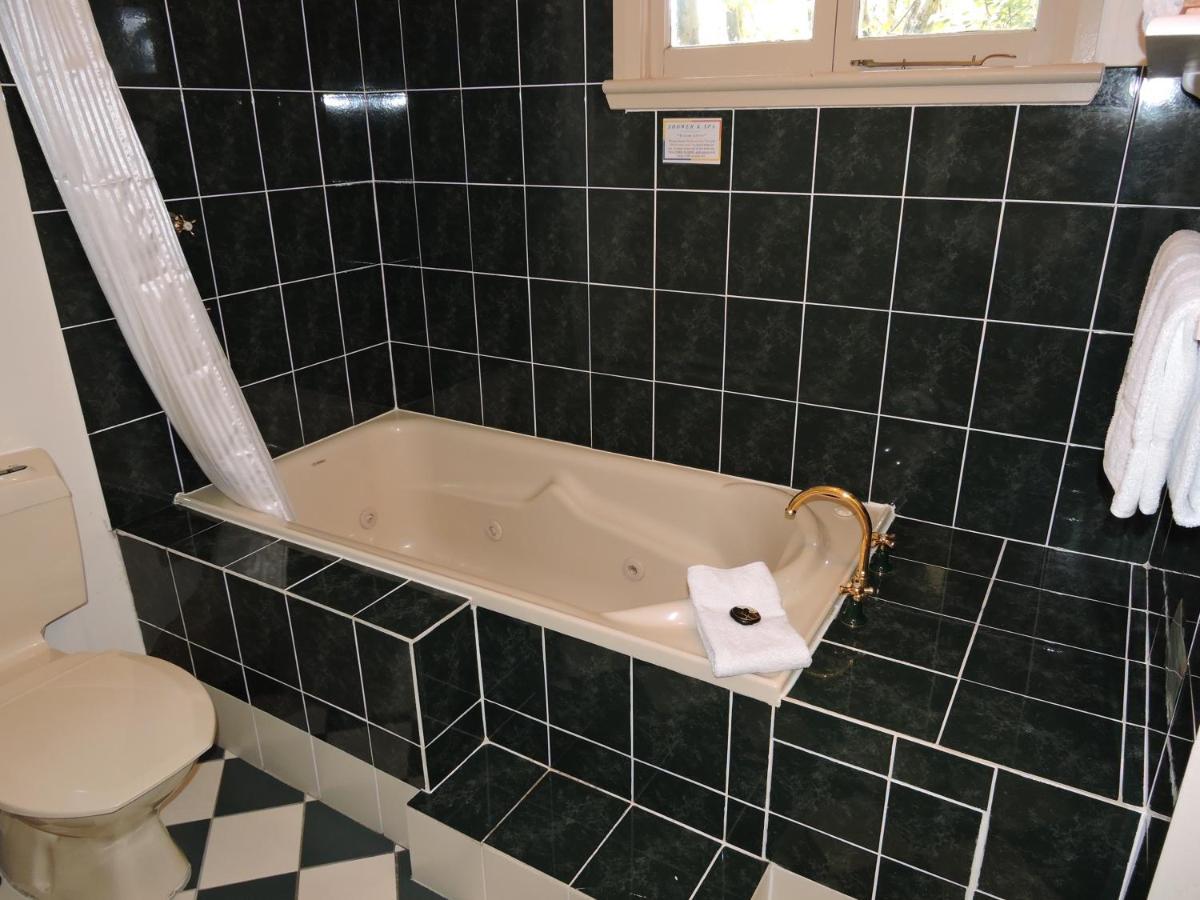 Kubba Roonga Guesthouse - Boutique Luxury Spa Retreat & Gardens - Blue Mountains Blackheath Eksteriør bilde